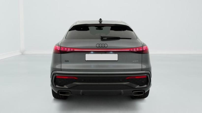 Aperçu du véhicule : e-hybrid 299 ch S tronic 7 Quattro S line