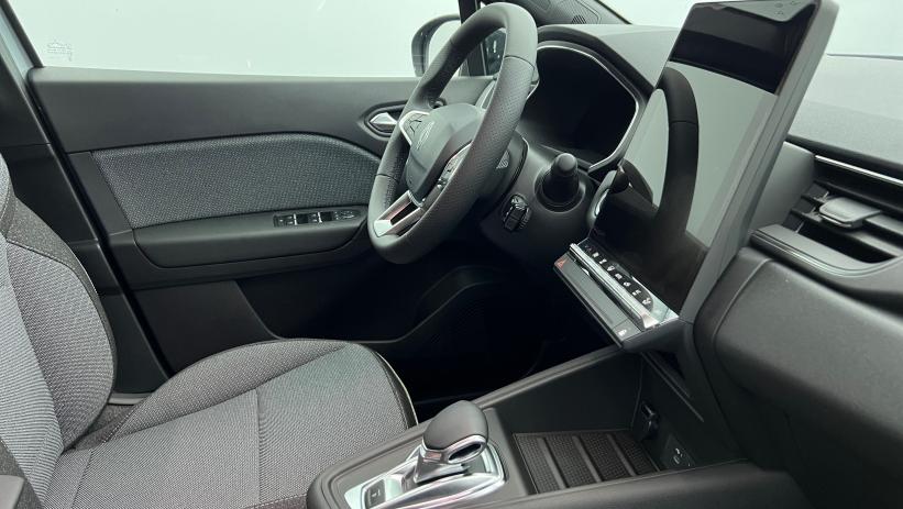 Aperçu du véhicule : E-Tech full hybrid 145 Techno Gris Rafale avec 1700€ d'équipements inclus