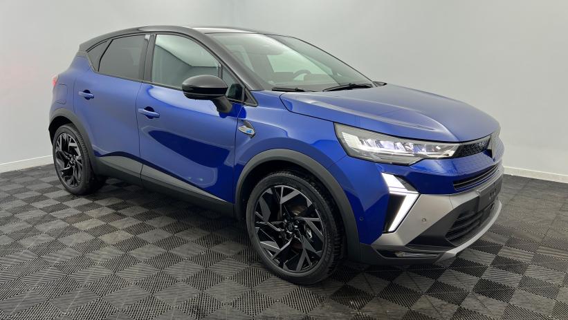 Aperçu du véhicule : E-Tech full hybrid 160 ch esprit Alpine Bleu Iron - Toit Noir Etoilé avec 1500€ d'équipements inclus