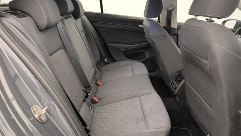 Aperçu du véhicule : 2.0 TDI 116 BVM6 LIFE PLUS
