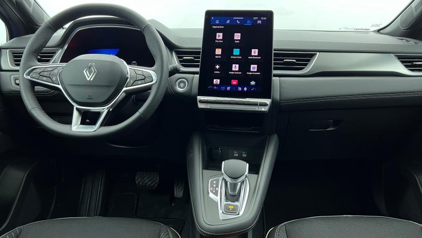 Aperçu du véhicule : E-Tech full hybrid 145 Iconic Bleu Iron avec 800€ d'équipements inclus