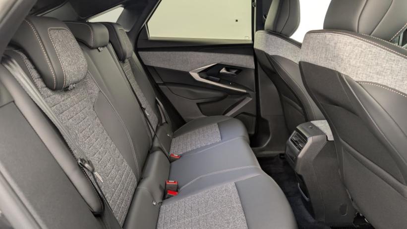 Aperçu du véhicule : Hybrid 145 e-DCS6 Allure