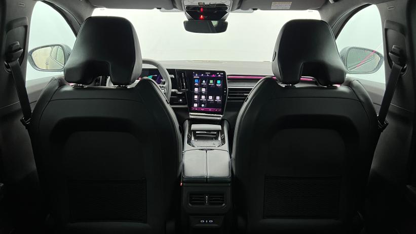 Aperçu du véhicule : E-Tech full hybrid 200 esprit Alpine Gris Schiste satin avec 2600€ d'équipements inclus