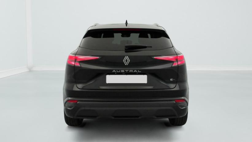 Aperçu du véhicule : full hybrid E-Tech 200 ch Techno