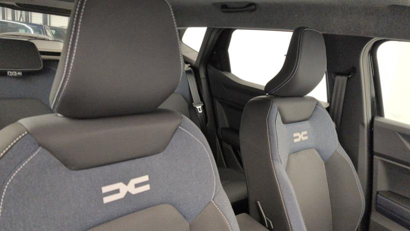 Aperçu du véhicule : Mild Hybrid 140 Expression