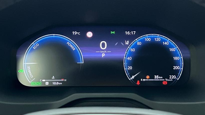 Aperçu du véhicule : Hybride 222 ch AWD-i 30 YEARS Gris Acier avec 1350€ d'équipements inclus