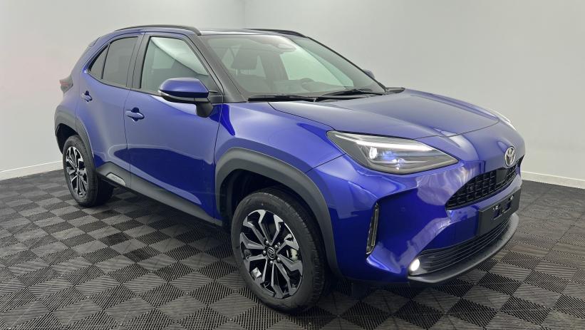 Aperçu du véhicule : Hybride 130ch 2WD Design Bleu Genièvre avec 2150€ d'équipements inclus