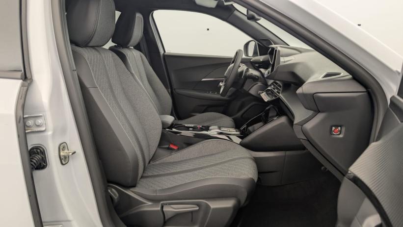 Aperçu du véhicule : Hybrid 136 e-DCS6 Allure