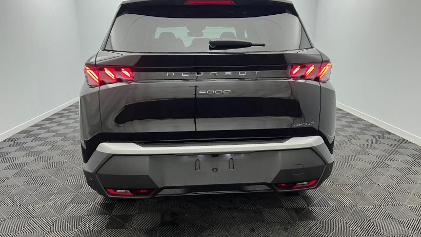 Aperçu du véhicule : Nouveau Hybrid 145 e-DCS6 GT Noir Perla Nera avec 2470€ d'équipements inclus