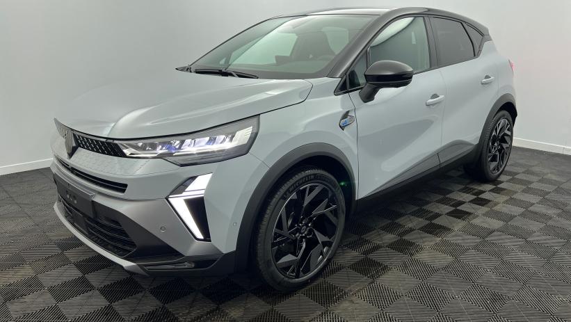 Aperçu du véhicule : E-Tech full hybrid 160 ch esprit Alpine Gris rafale - Toit Noir Etoilé avec 1350€ d'équipements inclus