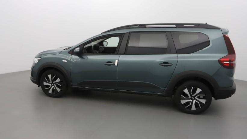 Aperçu du véhicule : 1.0 ECO-G 100CH EXPRESSION 7 PLACES -24