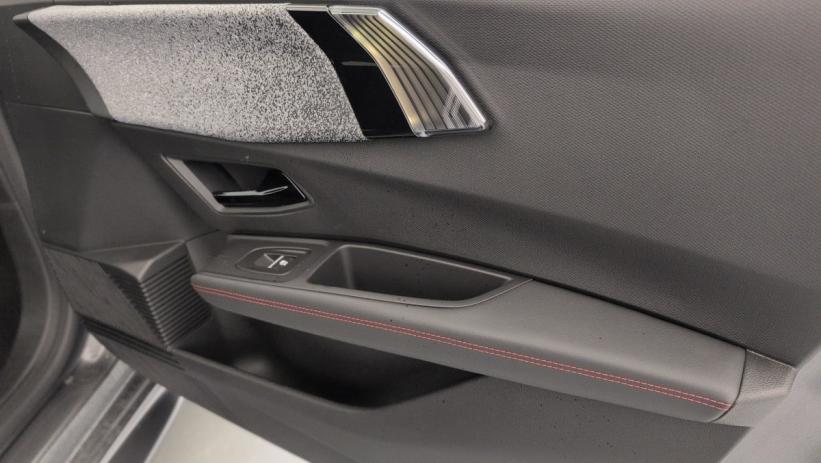 Aperçu du véhicule : E-TECH FULL HYBRID 160 CH TECHNO