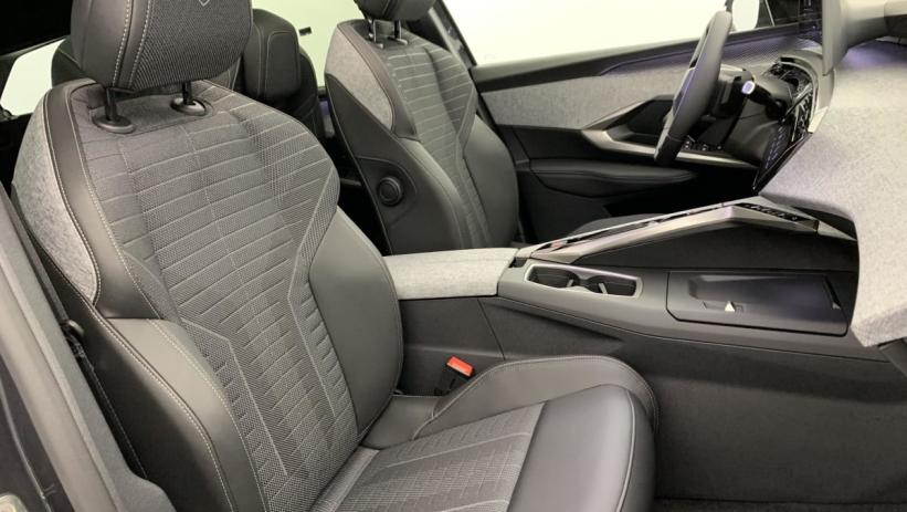 Aperçu du véhicule : Hybrid 145 e-DCS6 GT