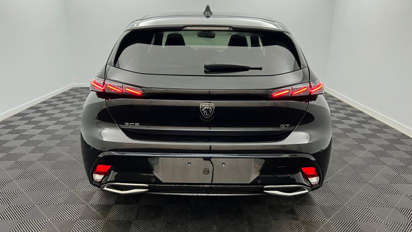 Aperçu du véhicule : BlueHDi 130ch S&S EAT8 GT Noir Perla Nera avec 4500€ d'équipements inclus