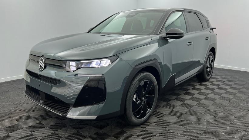 Aperçu du véhicule : Nouveau Hybrid 145 ch e-DCS6 Plus Vert Astoria - Toit Noir Perla Nera avec 2550€ d'équipements inclus