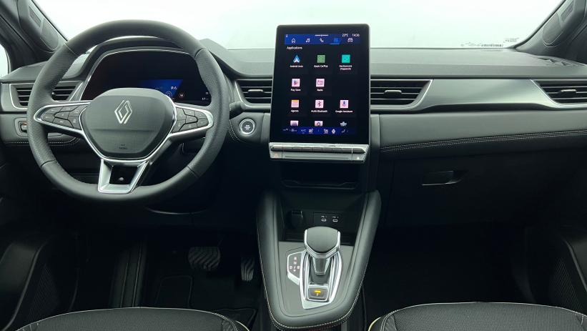 Aperçu du véhicule : E-Tech full hybrid 145 Iconic Noir Etoilé avec 800€ d'équipements inclus