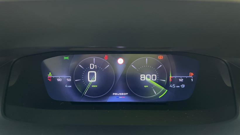 Aperçu du véhicule : BlueHDi 130ch S&S EAT8 GT Gris Artense avec 2350€ d'équipements inclus