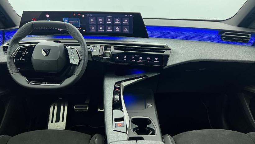 Aperçu du véhicule : Hybrid 145 e-DCS6 GT Exclusive Noir Perla Nera avec 2450€ d'équipements inclus