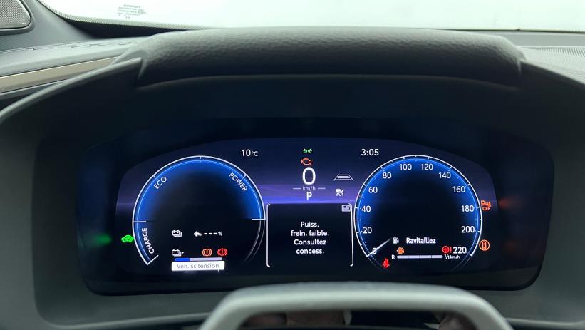 Aperçu du véhicule : Hybride Rechargeable 225 Collection Premiere Gris Minéral - Toit et arrière Noir