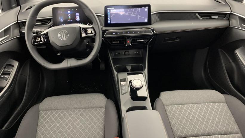 Aperçu du véhicule : 1.5 L Hybrid+ 195 ch Standard