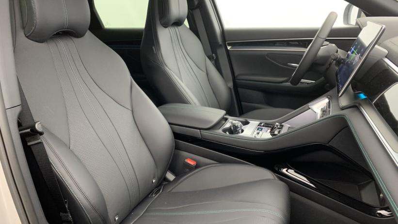 Aperçu du véhicule : 1.5L DM-I 218 CH PHEV COMFORT