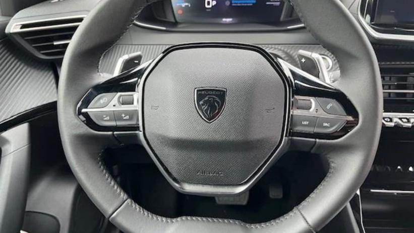 Aperçu du véhicule : Hybrid 136 e-DCS6 Allure