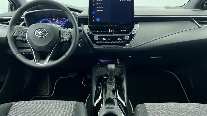 Aperçu du véhicule : Hybride 178ch Design Noir Intense avec 2390€ d'équipements inclus