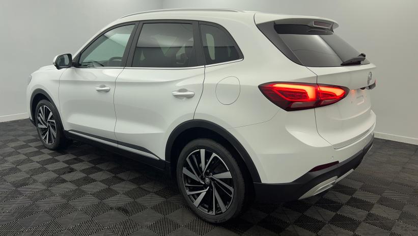 Aperçu du véhicule : 1.5 L Hybrid+ 197 ch Toit panoramique ouvrant Luxury Dover White