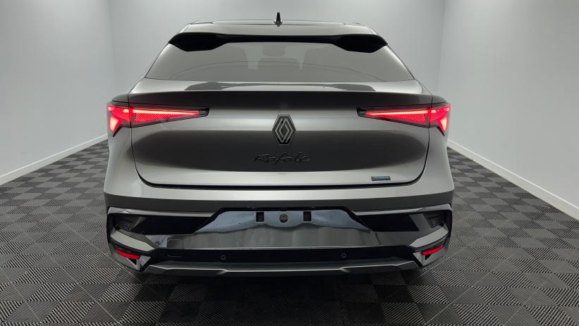 Aperçu du véhicule : E-Tech full hybrid 200 esprit Alpine Gris schiste - Toit Noir Etoilé avec 3150€ d'équipements inclus