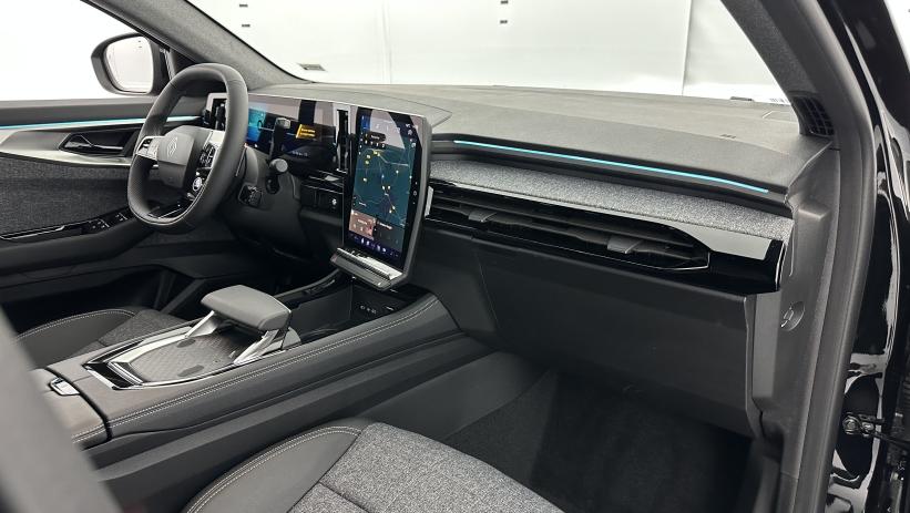 Aperçu du véhicule : VI E-Tech full hybrid 200ch Techno