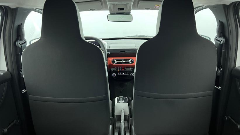 Aperçu du véhicule : 65 Expression Blanc Kaolin avec 260€ d'équipements inclus