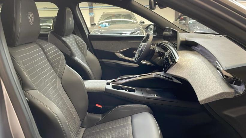 Aperçu du véhicule : HYBRID 145CH E-DCS6 GT