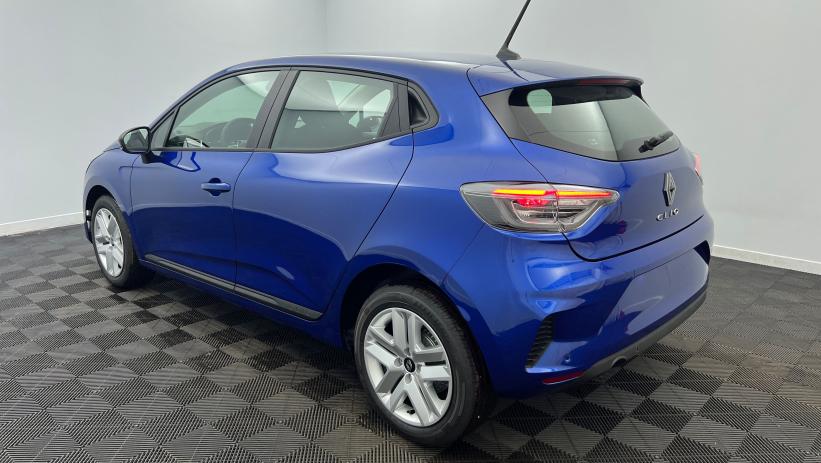 Aperçu du véhicule : Blue dCi 100 Evolution Bleu Iron avec 1950€ d'équipements inclus