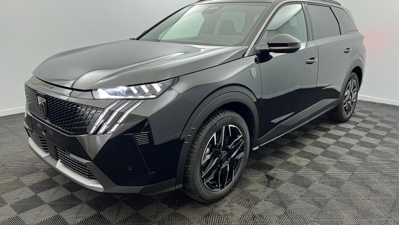 Aperçu du véhicule : Nouveau Hybrid 145 e-DCS6 GT Noir Perla Nera avec 4000€ d'équipements inclus