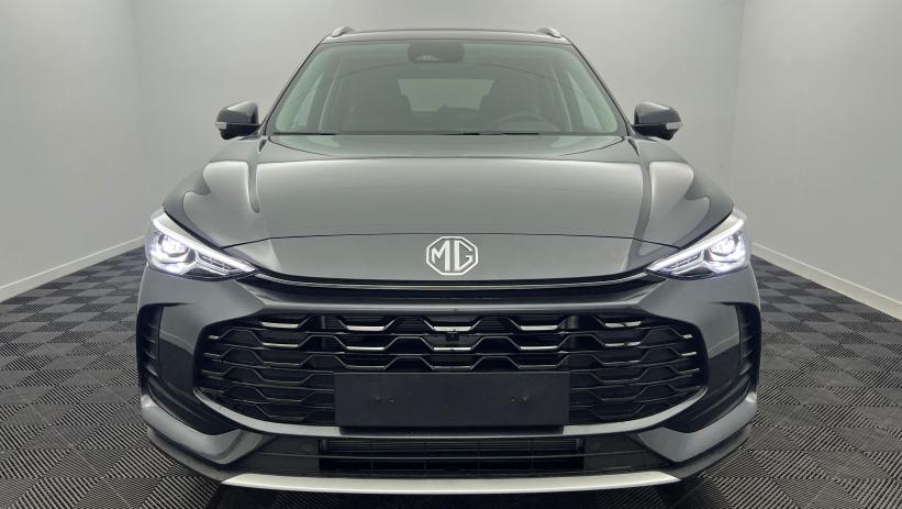 Aperçu du véhicule : 1.5 L Hybrid+ 197 ch Toit panoramique ouvrant Luxury Camden Grey avec 650€ d'équipements inclus