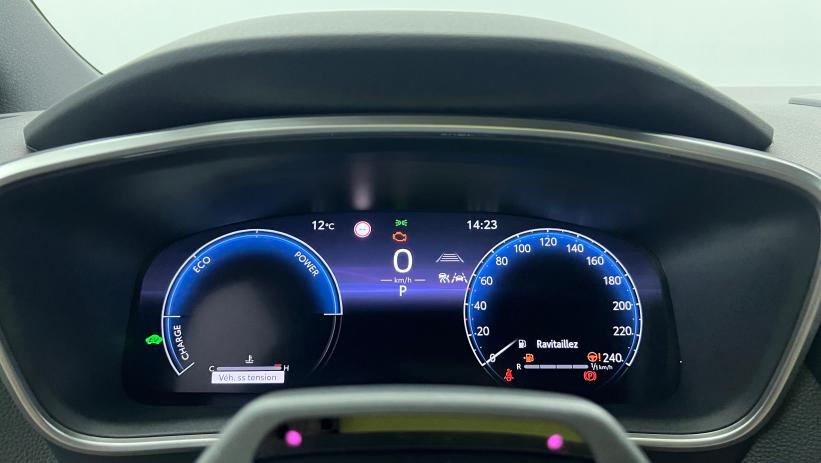 Aperçu du véhicule : Hybride 178ch Design Bleu Genièvre avec 2390€ d'équipements inclus