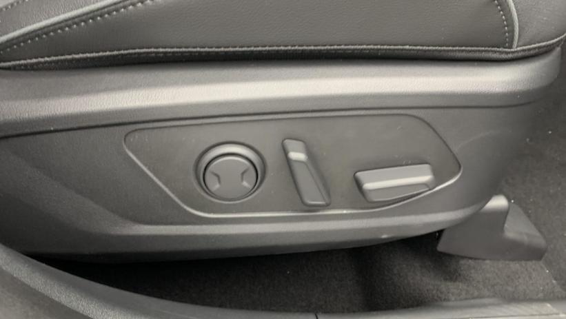 Aperçu du véhicule : 1.6 T-GDI 215 Hybrid BVA6 20eme Anniversaire