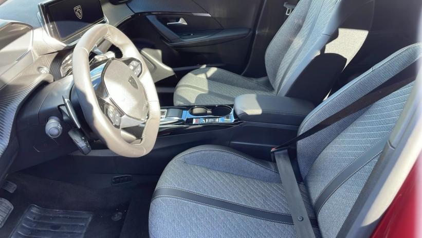 Aperçu du véhicule : Hybrid 136 e-DCS6 Allure