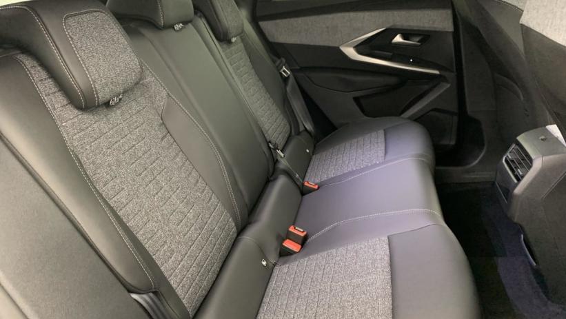 Aperçu du véhicule : Hybrid 145 e-DCS6 Allure