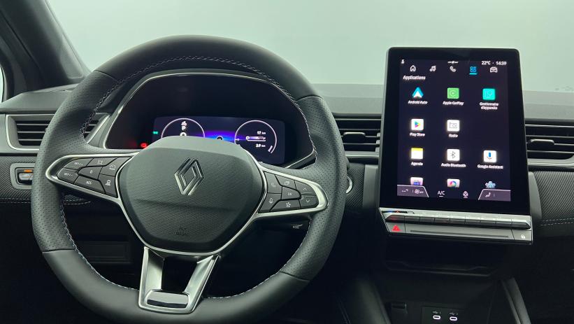Aperçu du véhicule : E-Tech full hybrid 160 ch esprit Alpine Gris Cassiopée - Toit Noir Etoilé avec 1350€ d'équipements inclus