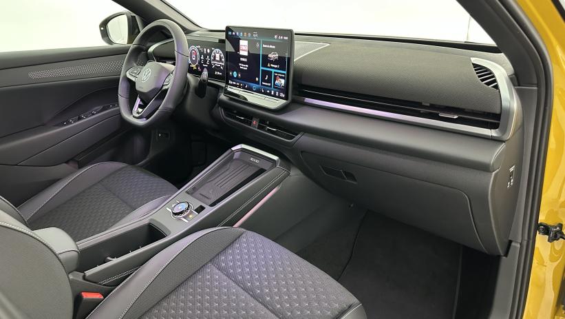 Aperçu du véhicule : 1.5 eTSI EVO2 Hybrid 150ch R-Line DSG7