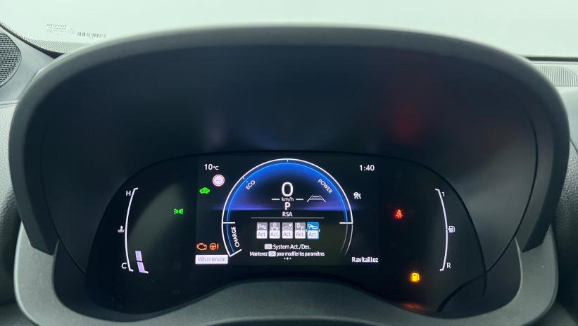 Aperçu du véhicule : Hybride 130ch 2WD Design Gris Atlas avec 2100€ d'équipements inclus