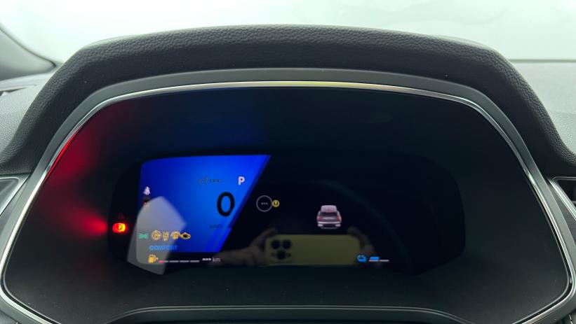 Aperçu du véhicule : E-Tech full hybrid 145 Iconic Bleu Iron avec 800€ d'équipements inclus