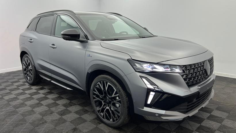 Aperçu du véhicule : full hybrid E-Tech 200 ch Esprit Alpine Gris Schiste - Toit Noir Etoilé avec 4800€ d'équipements inclus