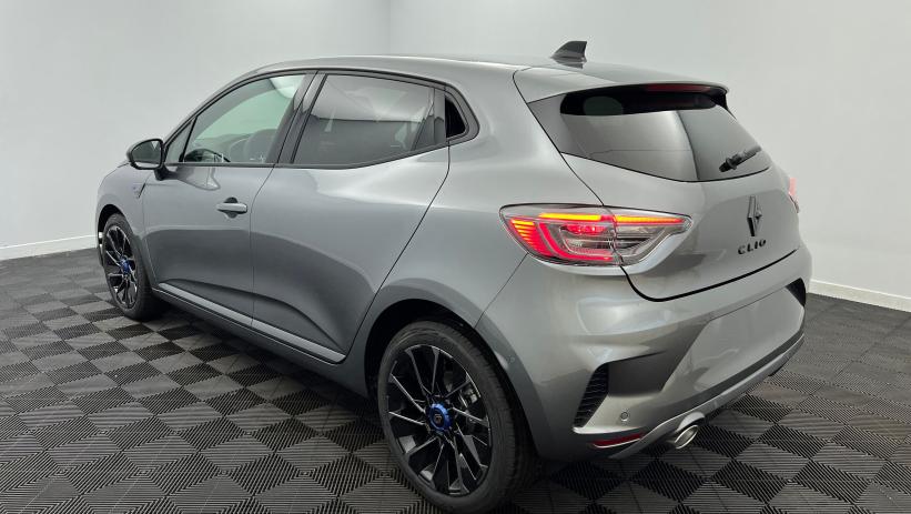 Aperçu du véhicule : TCe 90 ch Esprit Alpine Gris Rafale avec 1850€ d'équipements inclus