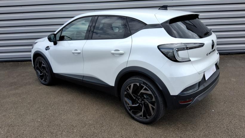 Aperçu du véhicule : CAPTUR E-Tech full hybrid 160 ch esprit Alpine