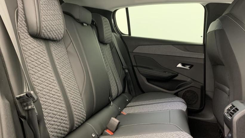 Aperçu du véhicule : BLUEHDI 130CH S S EAT8 ALLURE