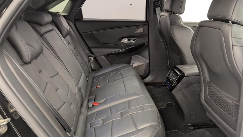 Aperçu du véhicule : Hybride Rechargeable E-Tense 225 EAT8 Opera