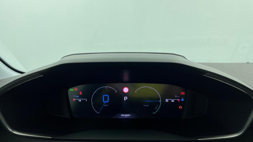 Aperçu du véhicule : Hybrid 145 e-DCS6 Allure Noir Perla Nera avec 950€ d'équipements inclus