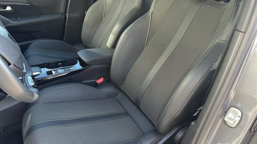 Aperçu du véhicule : 50 kWh 136 ch GT